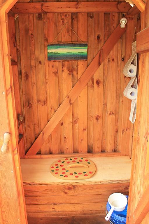 Maenni Summerhouse Kassari Szoba fotó