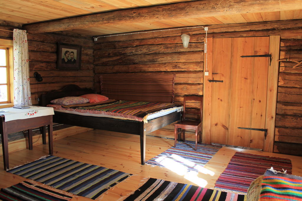 Maenni Summerhouse Kassari Szoba fotó