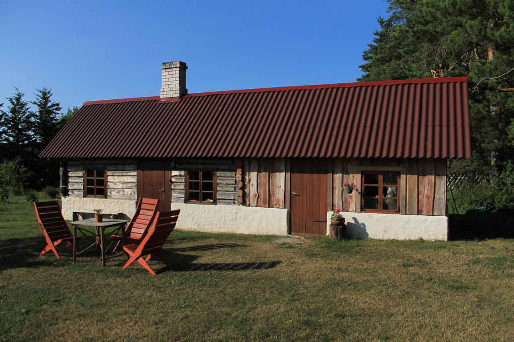Maenni Summerhouse Kassari Szoba fotó