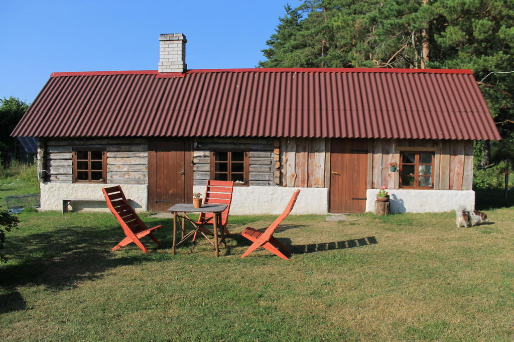 Maenni Summerhouse Kassari Szoba fotó