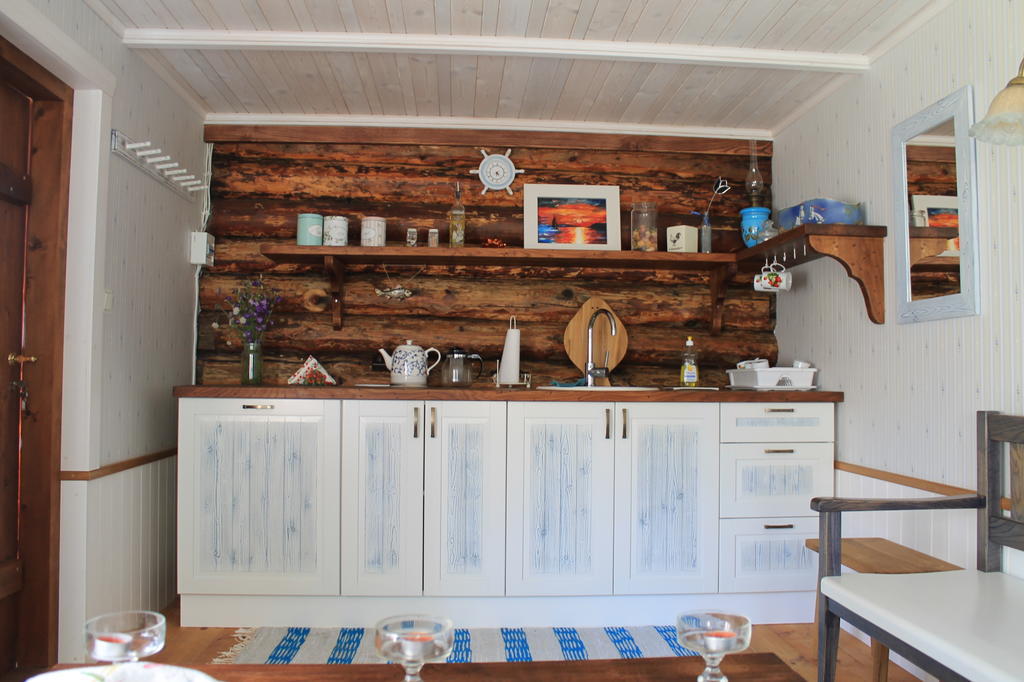 Maenni Summerhouse Kassari Szoba fotó